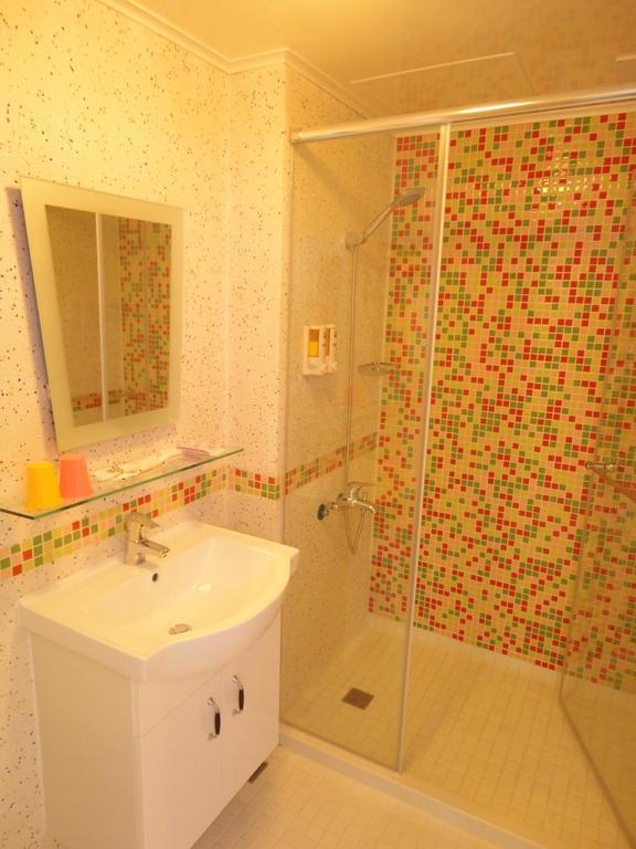 Royal Hotel Манонг Стая снимка