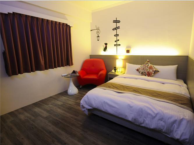 Royal Hotel Манонг Екстериор снимка